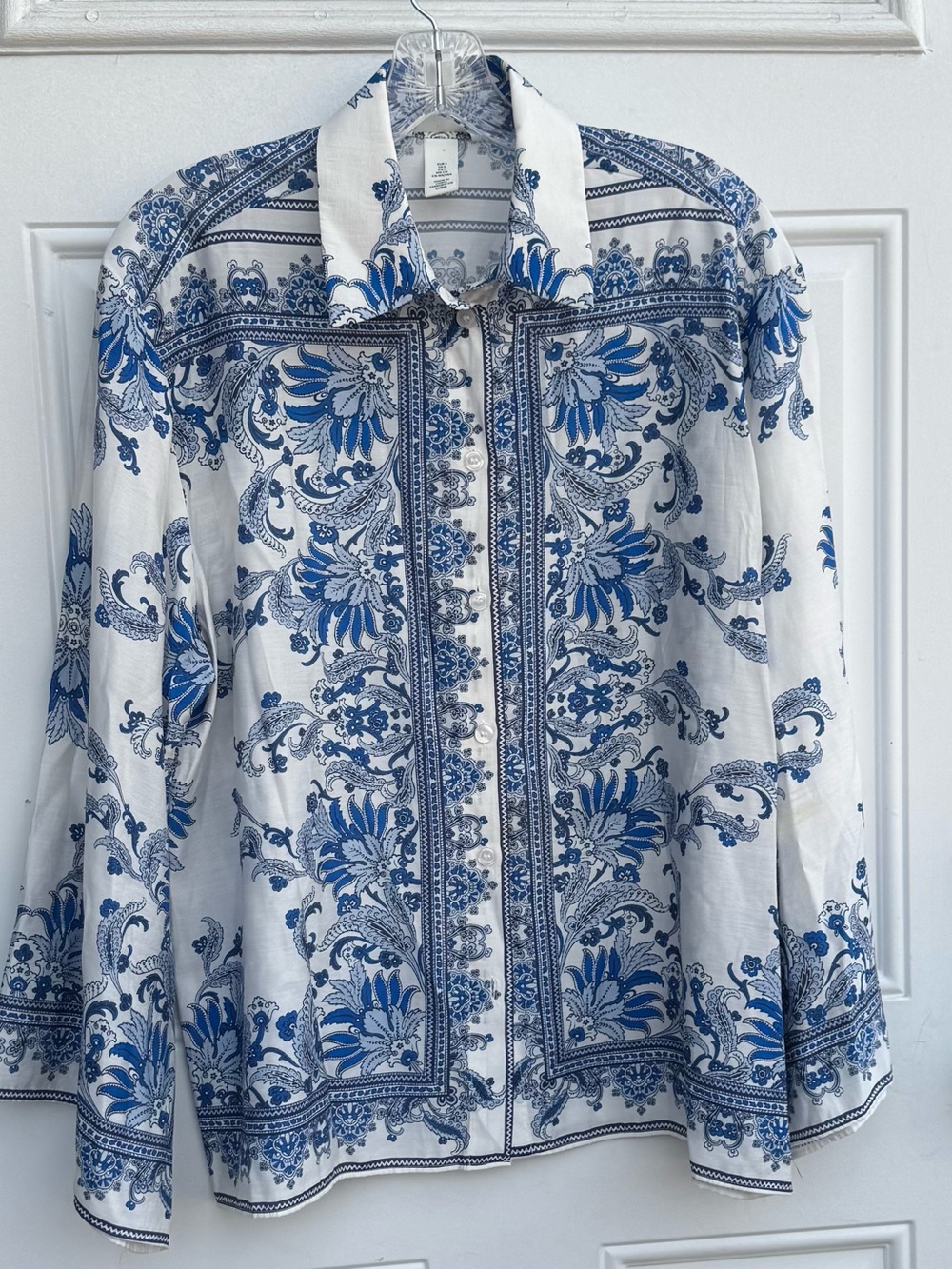 H&M White and Blue Paisley Button-Up Shirt